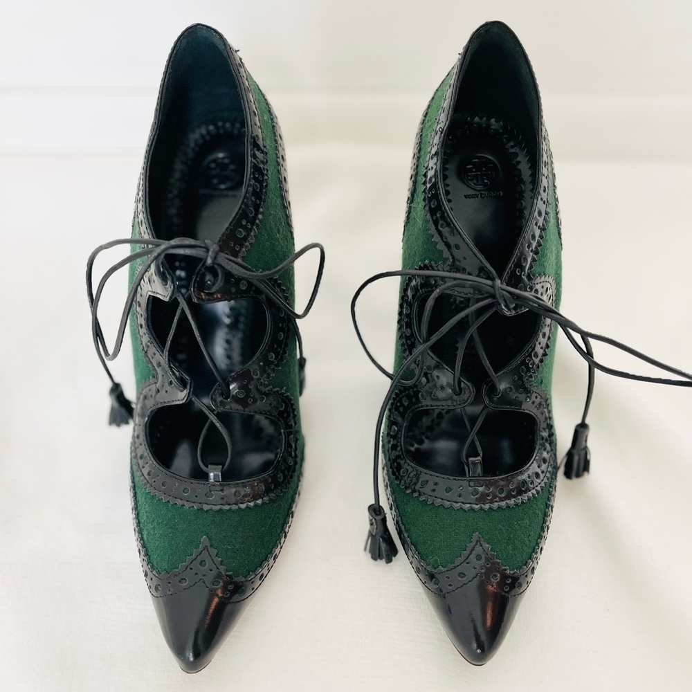 Tory Burch Green and Black Lace-Up Pointed Toe Heels - Picture 2 of 12